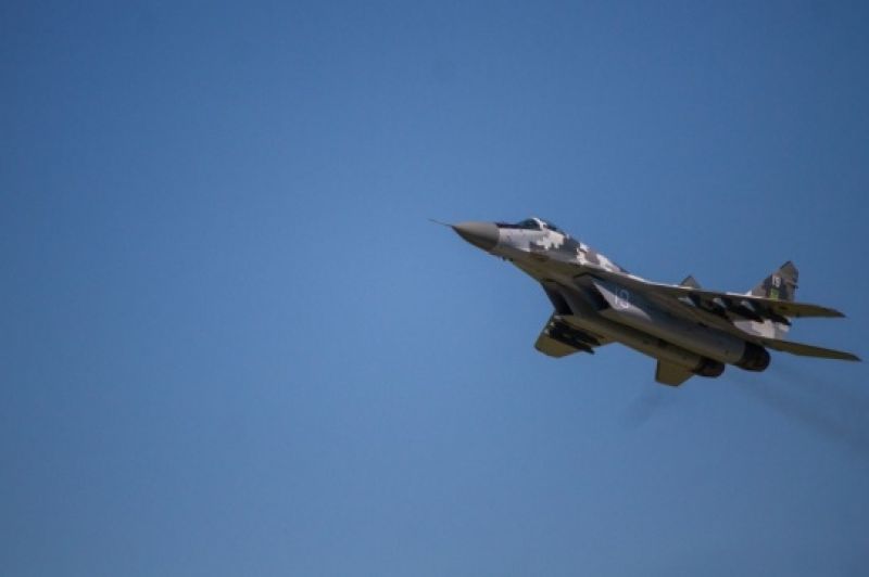 Одеська область: розбився військовий літак, пілот катапультувався