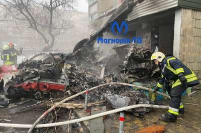 Министр и замминистра МВД Украины погибли в результате крушения вертолета в Киевской области